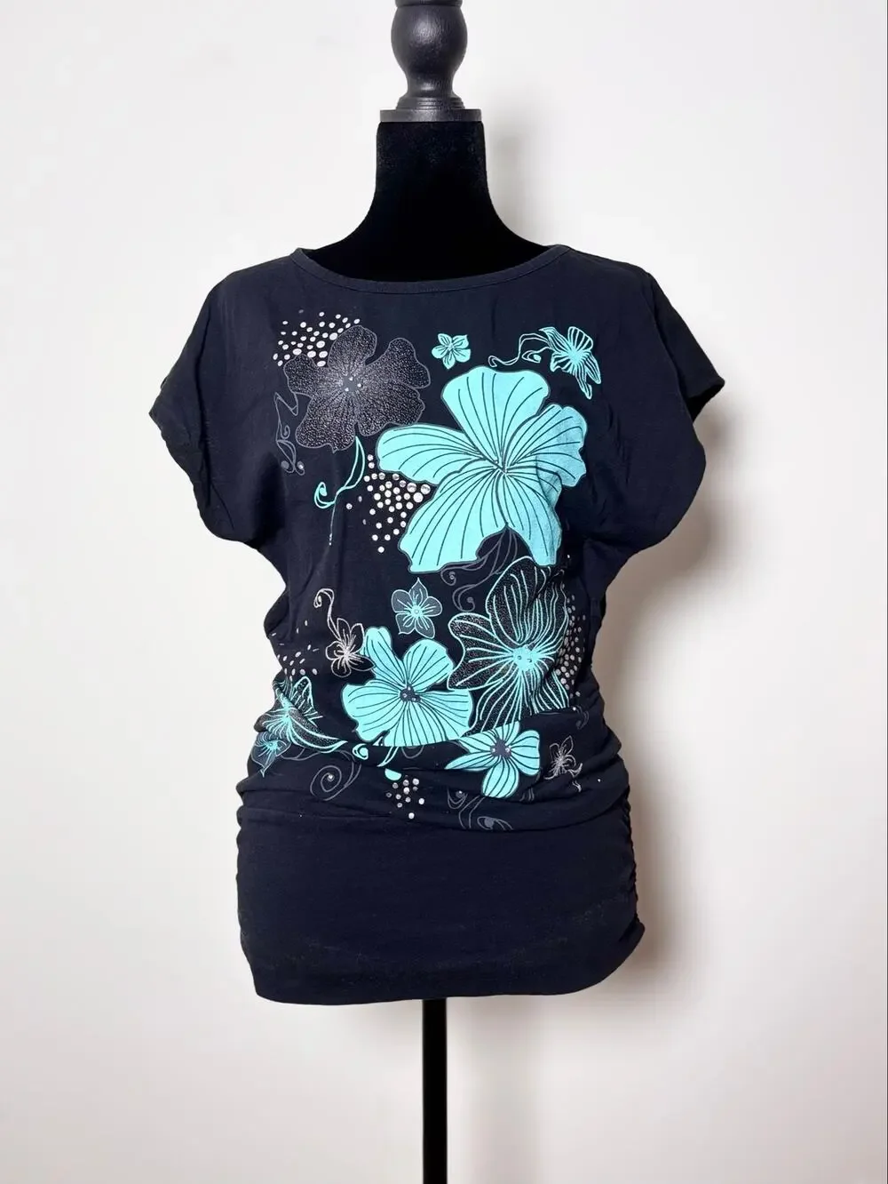 READ DESCRIPTION Kylie Blouson Top
